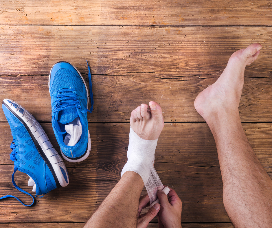 wrapping injured ankle